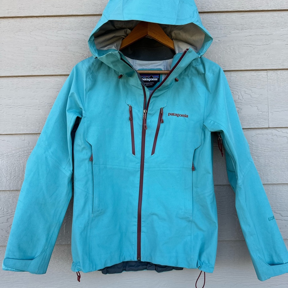 ❄️🎿Patagonia W’s Triolet Jacket SMALL- GORE-TEX waterproof shell